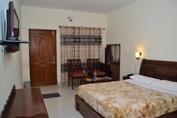 Kodai Sunshine Hotel